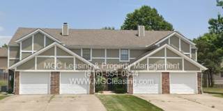 3557-3563 NE Independence Cir Gallery 1