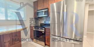 1003 West Howe Street Gallery 12