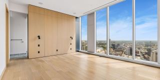 255 Hennepin Avenue Gallery 31