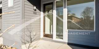 Modern home with 2-Car Attached Garage and Central AC! Gallery 3