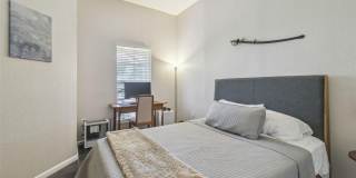 2440 W HORATIO STREET Gallery 11