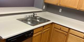 Beautiful Well Maintained 3 bedroom 3.5 bathroom Home Gallery 5