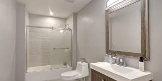 181 Larchwood Avenue Gallery 21