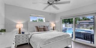 251 SE 8th St Gallery 11