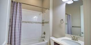 Annual Unfurnished Single-Family Home located in Bellacina at Casey Key with Resort-like Amenities! Gallery 31