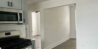 5325 N Damen Avenue Gallery 4