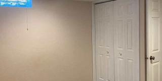 917-919 Meadowview Drive - 919 Gallery 17