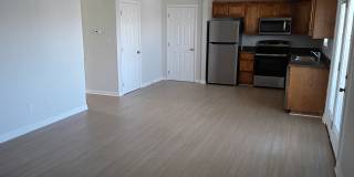 290 Creekwood Avenue - B Gallery 2