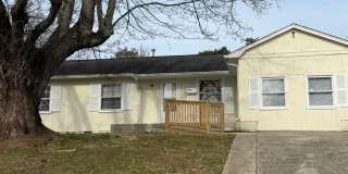 Large Home suitable for Residence or Business Gallery 1