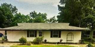 98 Russell Boulevard 98 Russell Boulevard Gallery 2