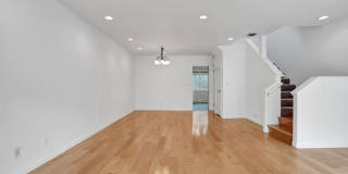 14101 Dickens St Gallery 7