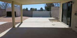 4 beds, 2 baths, 2 car garage . Boulder City RV parking Gallery 15