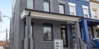 Columbia Heights 2BR 2BA w/Parking  Private Patio Garden Gallery 1