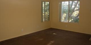 Cute & Cozy Condo Close to UNLV Gallery 7