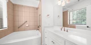 2360 Logan Circle NE Gallery 30