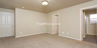 Charming Four Bedroom Home in Aloha on Quiet Cul-De-Sac! Gallery 8