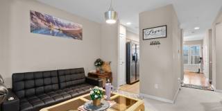 Beautiful 3 bedroom townhome Gallery 15