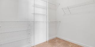 7308 WOOD POND Circle Gallery 15