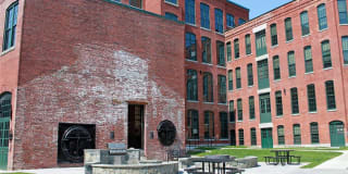 Junction Shop Lofts Gallery 17