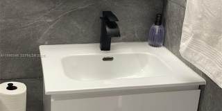 3406 NE 168th St Gallery 17