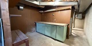 Audubon-Downriver Neighborhood 4 bedroom, 1 bath corner lot with large, fenced yard Gallery 23