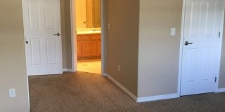Beautiful + Bright Broadlands Condo for Lease! Gallery 11