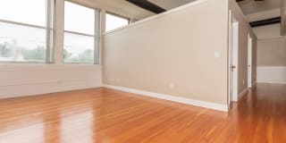 278 Main Street Gallery 43