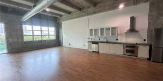 1749 NE Miami Ct Gallery 4