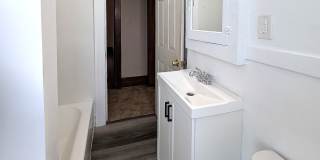 30 West Henry St - Upper Gallery 13