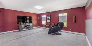Newly Upgraded 4 Bedroom Home Gallery 17