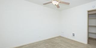 The Grant-Lee Gallery 13