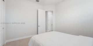 15239 Goldfinch Cir Gallery 28