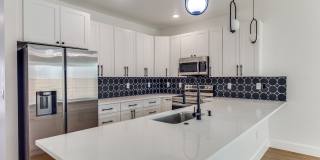 207 Gravel A St Gallery 7