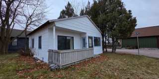 Charming older 2BDR/1BA Single-level home in Polson, MT Gallery 1