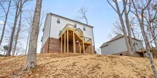 4 Bedroom 3 Bath Pet Friendly Home For Rent Off Rossview Road!! Gallery 33