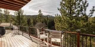 Stunning Fully Furnished 4-Bedroom Home with Amazing Views, EV Charger & Solar in Big Bear! Gallery 41