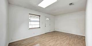 1805 Mohle - A Gallery 6