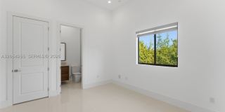 10005 SW 66th St Gallery 46