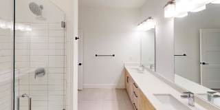 The Argos Apartments at Grant Park Gallery 23
