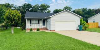 FOR LEASE- 3 BED 2 BATH SINGLE FAMILY HOME IN LEBANON! Gallery 1
