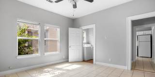 Available Now! Charming 2 Bed / 2 Bath Craftsman Home Near Downtown Waco Available Now! Charming 2 Bed / 2 Bath Craftsman Home Near Downtown Waco Gallery 8