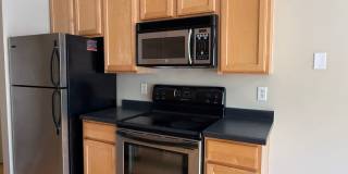 Lovely Lowry Hill 1 Bedroom Condo Gallery 8