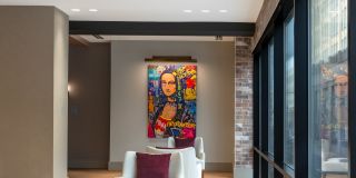 The Hannah Gallery 16