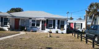 Beachside bungalow 2 bedrooms Gallery 1