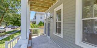 1611 McDaniel Street Gallery 36