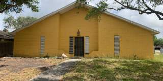 5230 Edinburg - 3/Bed 2/Bath - $1795/month 5230 Edinburg - 3/Bed 2/Bath - $1795/month Gallery 1