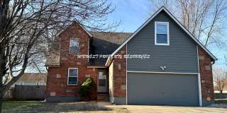 Spacious 4 Bedroom, 2 Bath Home for Lease in Lee's Summit, MO Gallery 1