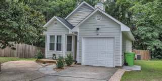 Room in 2 Bedroom Home at Tall Rock Ct Gallery 4