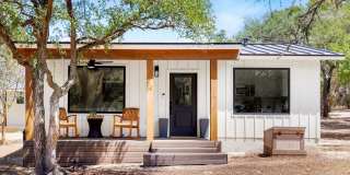 625 Gruene River Drive - Guest House Gallery 1