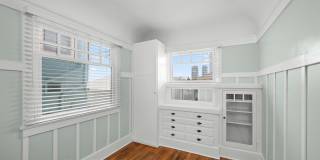 Charming Sherman Heights 2-Bedroom, Available Now! Gallery 18